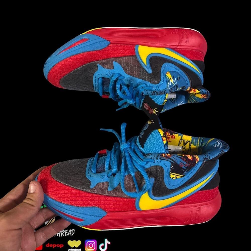Nike Kyrie Irving 8 Grade School Move To Zero King Size 4Y NEW